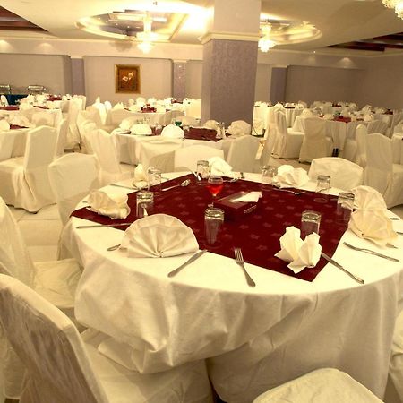 Safeer Plaza Hotel Muscat Exterior foto
