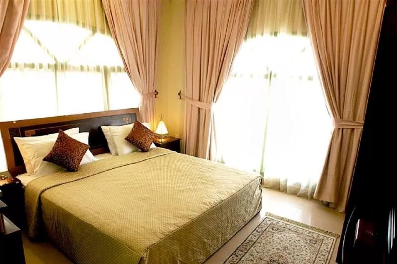 Safeer Plaza Hotel Muscat Exterior foto
