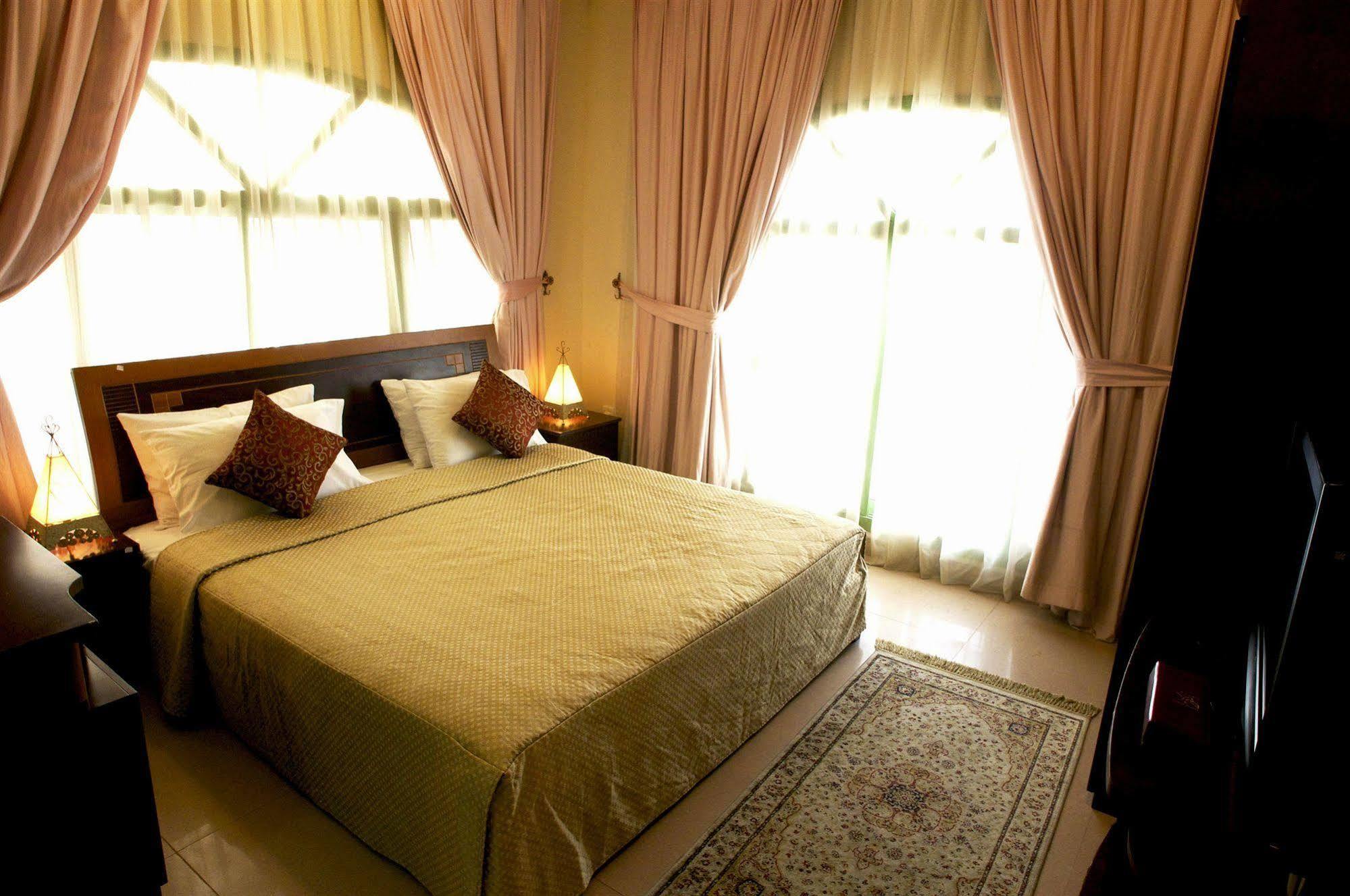 Safeer Plaza Hotel Muscat Exterior foto