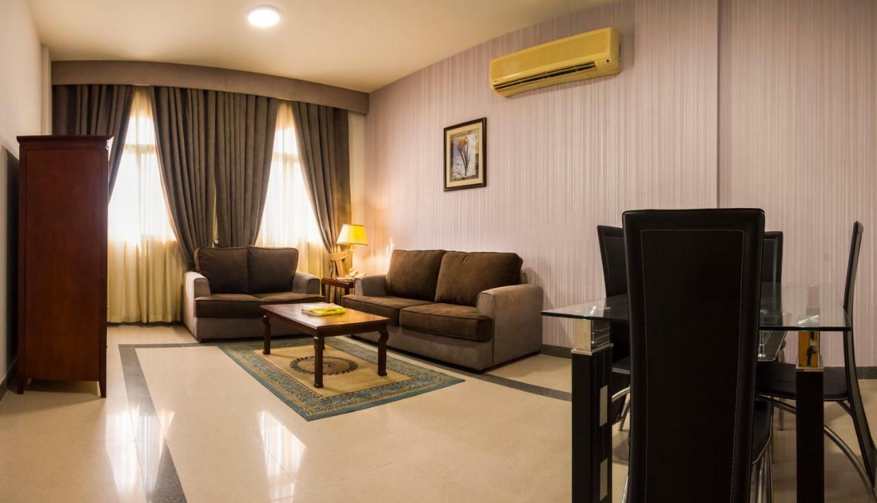 Safeer Plaza Hotel Muscat Exterior foto